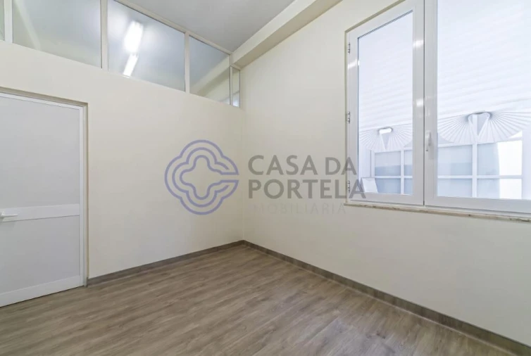 Escritório para Venda em Cedofeita, Santo Ildefonso, Sé, Miragaia, São Nicolau e Vitória Foto 13