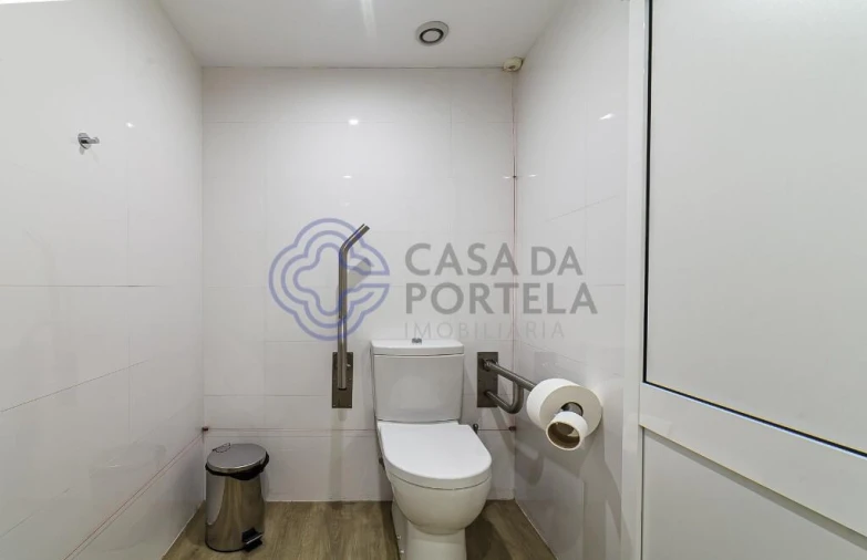 Escritório para Venda em Cedofeita, Santo Ildefonso, Sé, Miragaia, São Nicolau e Vitória Foto 20