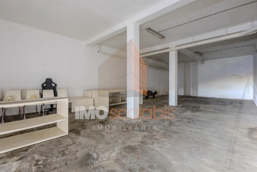 Garagem para Venda em Almeirim Foto 2