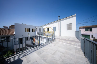 Moradia T11 para Venda em Arrifes