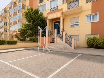 Apartamento T2 para Venda em Algueirão-Mem Martins