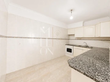 Apartamento T2 para Venda em Algueirão-Mem Martins