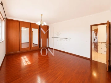 Apartamento T2 para Venda em Algueirão-Mem Martins
