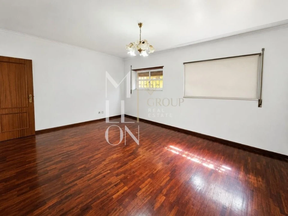 Apartamento T2 para Venda em Algueirão-Mem Martins Foto 12