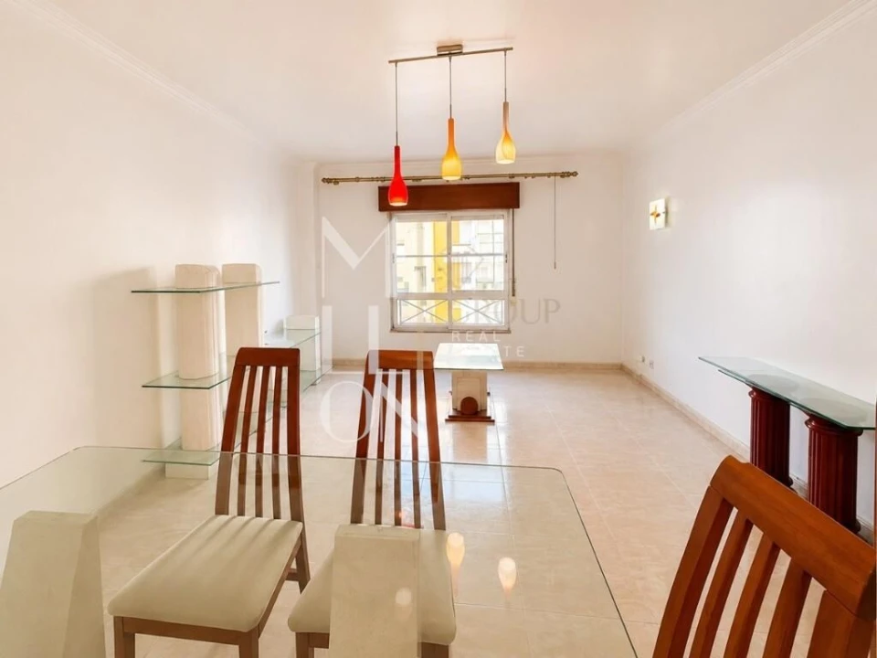 Apartamento T2 para Venda em Algueirão-Mem Martins Foto 3