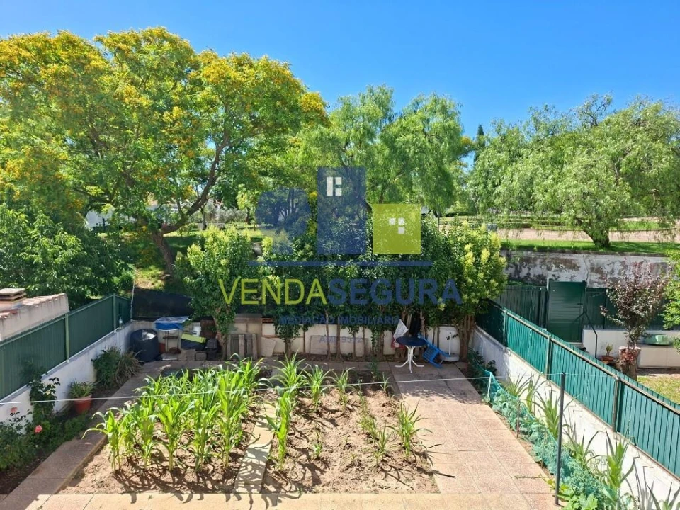 Moradia T4 para Venda em Almodôvar e Graça dos Padrões Foto 18