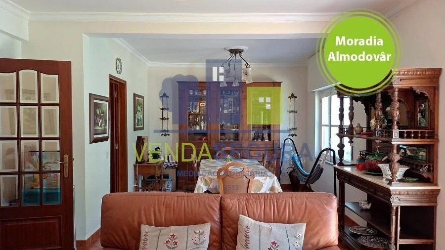 Moradia T4 para Venda em Almodôvar e Graça dos Padrões