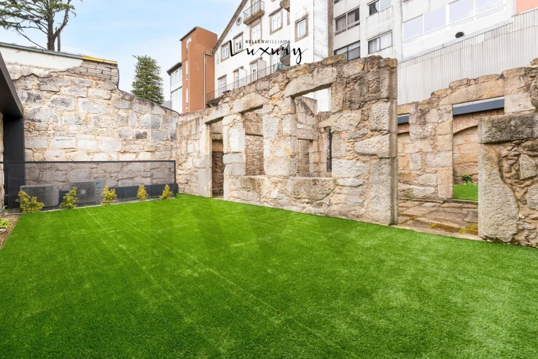 Escritório para Venda em Cedofeita, Santo Ildefonso, Sé, Miragaia, São Nicolau e Vitória Foto 35