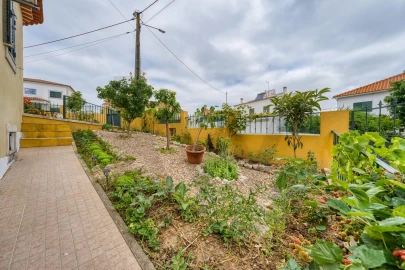 Moradia T4 para Venda em Romeira e Várzea
