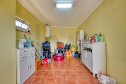 Moradia T4 para Venda em Romeira e Várzea