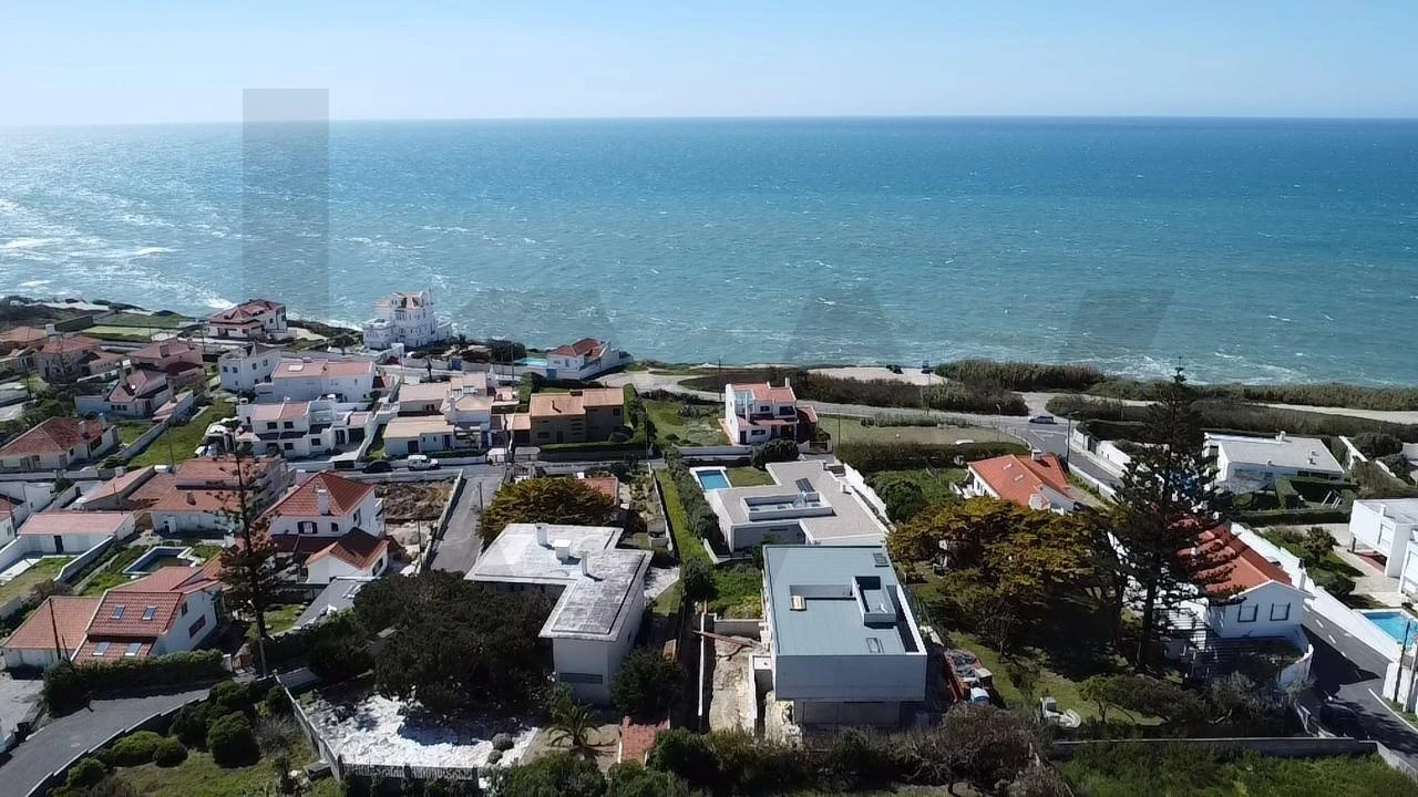 Moradia T4 para Venda em Colares Foto 15