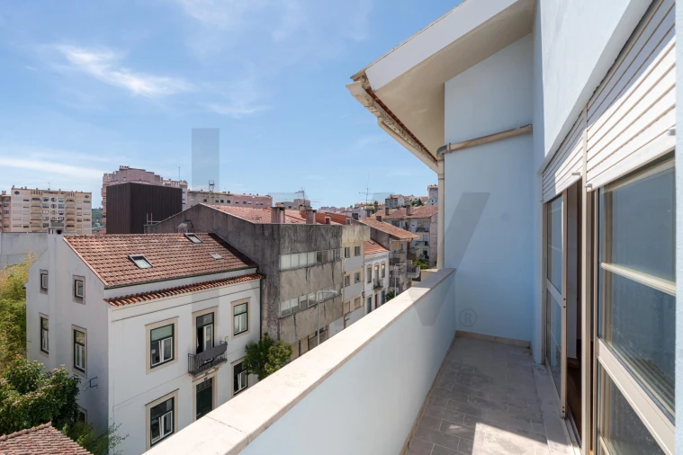 Apartamento T3 para Venda em Santo Antonio dos Olivais Foto 20