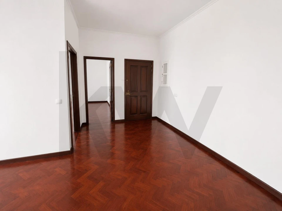 Apartamento T2 para Venda em Funchal (Se) Foto 3