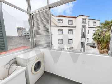 Apartamento T2 para Venda em Funchal (Se)