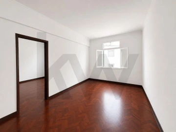 Apartamento T2 para Venda em Funchal (Se)