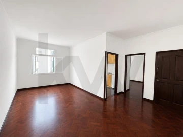 Apartamento T2 para Venda em Funchal (Se)