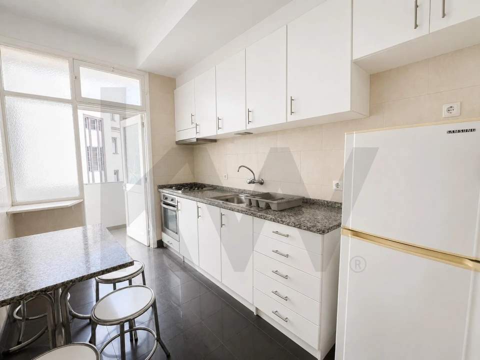 Apartamento T2 para Venda em Funchal (Se) Foto 1