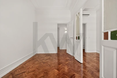 Apartamento T3 para Venda em Arroios