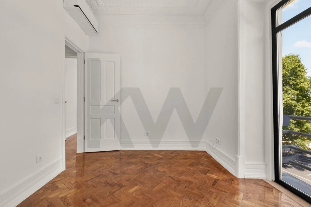 Apartamento T3 para Venda em Arroios Foto 2