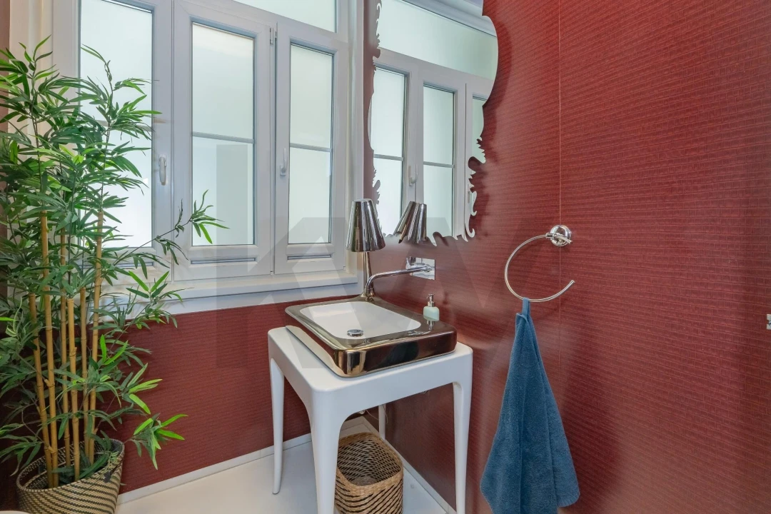 Apartamento T8 para Arrendamento em Santo António Foto 19