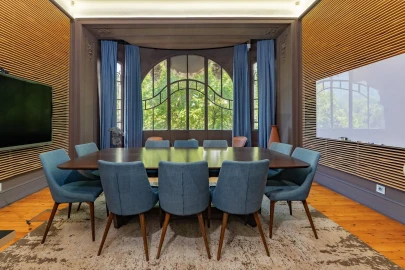 Apartamento T8 para Arrendamento em Santo António