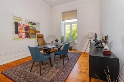 Apartamento T8 para Arrendamento em Santo António