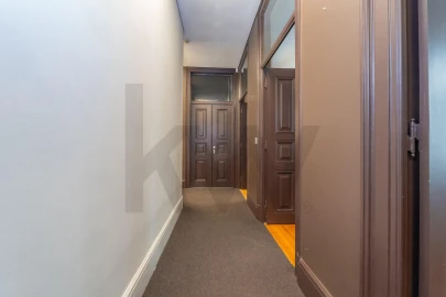 Apartamento T8 para Arrendamento em Santo António