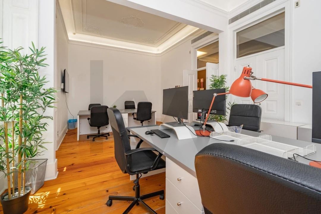 Apartamento T8 para Arrendamento em Santo António Foto 15