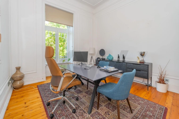 Apartamento T8 para Arrendamento em Santo António Foto 21