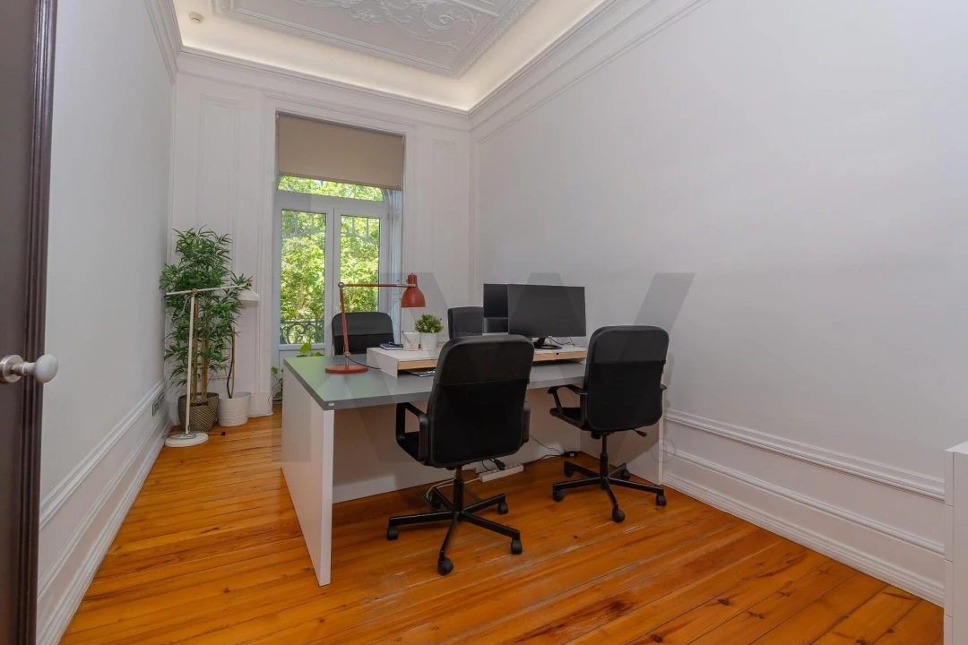 Apartamento T8 para Arrendamento em Santo António Foto 14