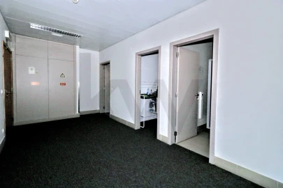Loja para Venda em Porto Salvo