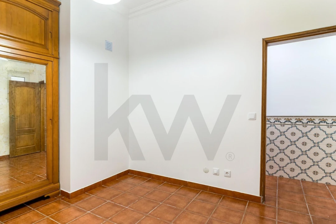Apartamento T2 para Venda em Areeiro Foto 14