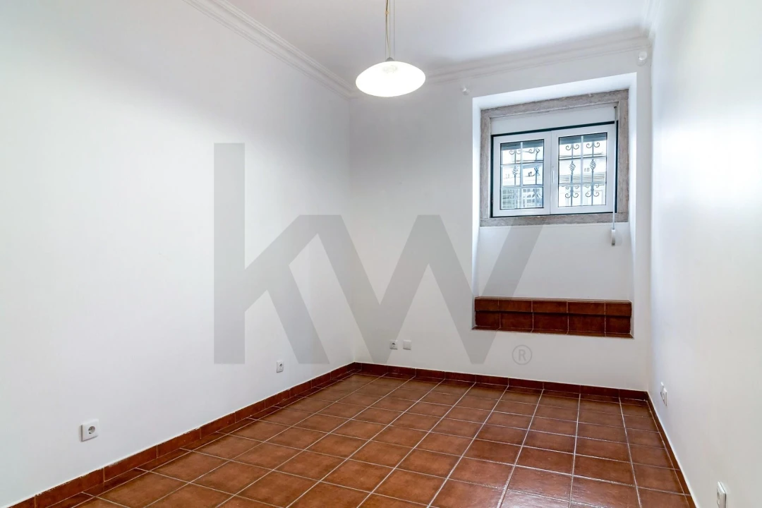 Apartamento T2 para Venda em Areeiro Foto 5