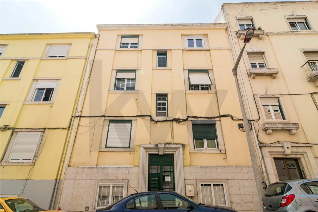 Apartamento T2 para Venda em Areeiro Foto 1