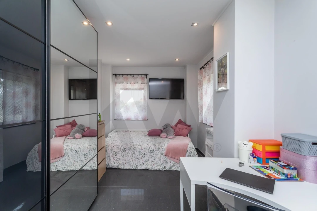 Apartamento T3 para Venda em Rio de Mouro Foto 24