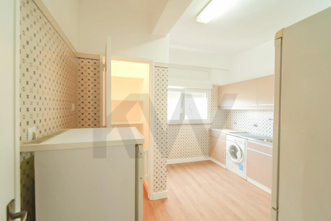 Apartamento T2 para Venda em Benfica Foto 16