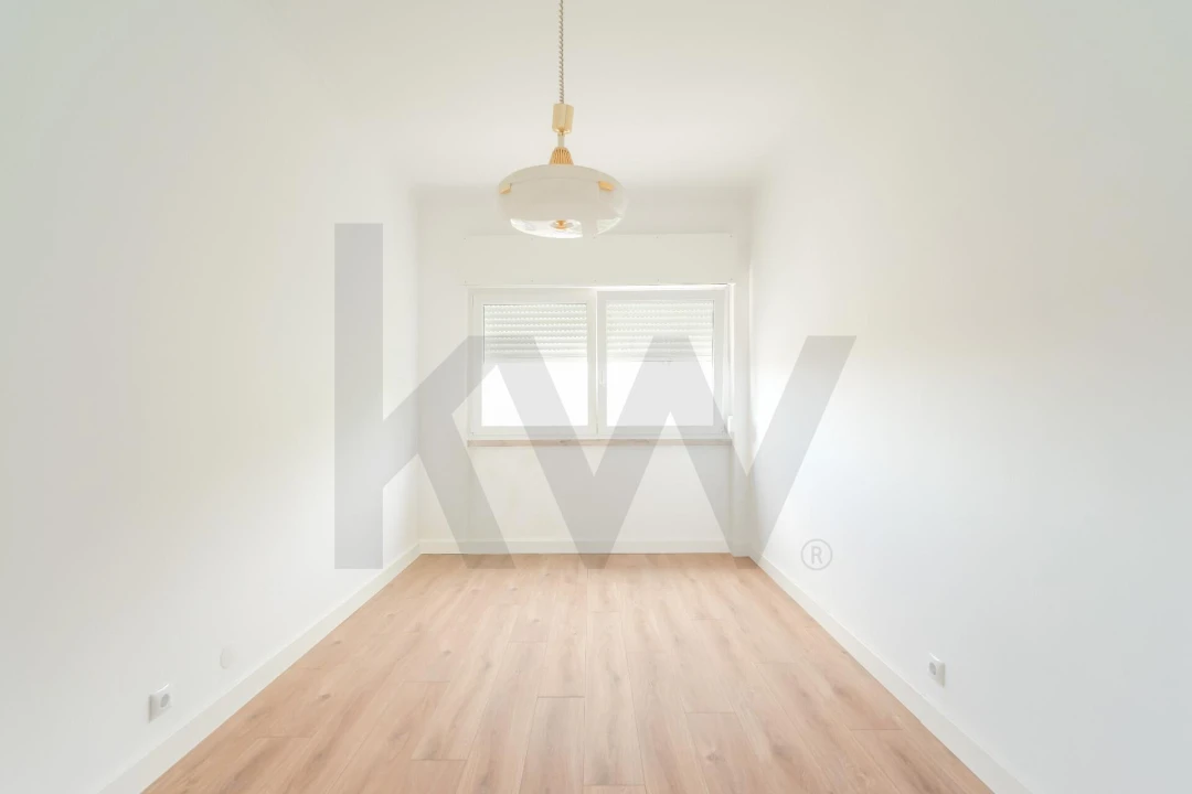 Apartamento T2 para Venda em Benfica Foto 15