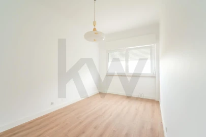 Apartamento T2 para Venda em Benfica