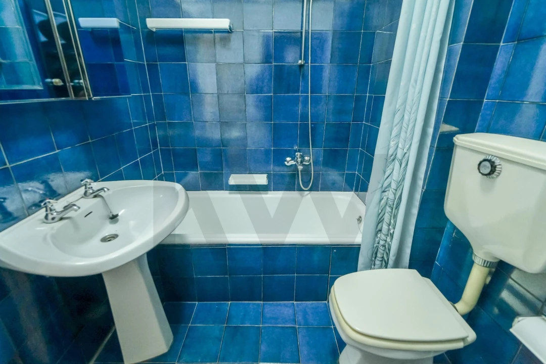Apartamento T2 para Venda em Benfica Foto 13