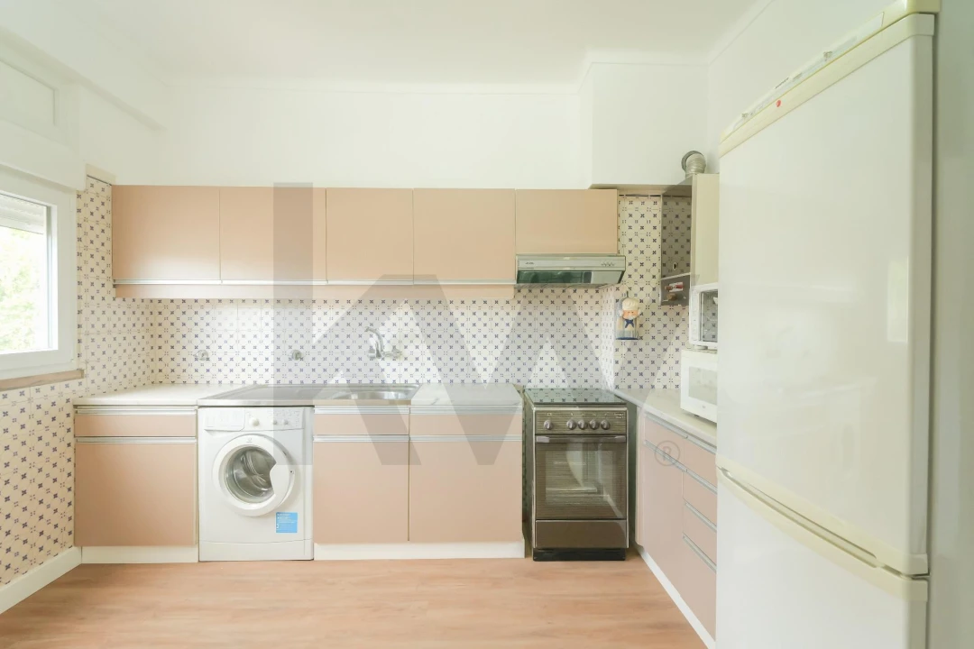 Apartamento T2 para Venda em Benfica Foto 18