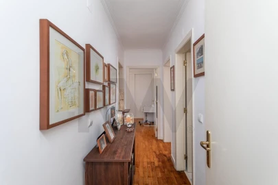 Apartamento T3 para Venda em Algés, Linda-A-Velha e Cruz Quebrada-Dafundo