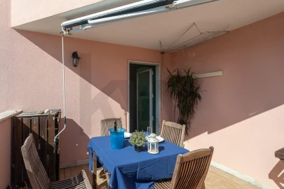 Apartamento T3 para Venda em Algés, Linda-A-Velha e Cruz Quebrada-Dafundo