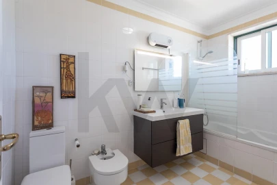Apartamento T3 para Venda em Algés, Linda-A-Velha e Cruz Quebrada-Dafundo
