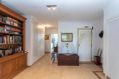 Apartamento T3 para Venda em Algés, Linda-A-Velha e Cruz Quebrada-Dafundo