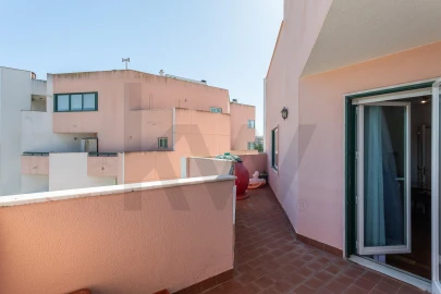 Apartamento T3 para Venda em Algés, Linda-A-Velha e Cruz Quebrada-Dafundo