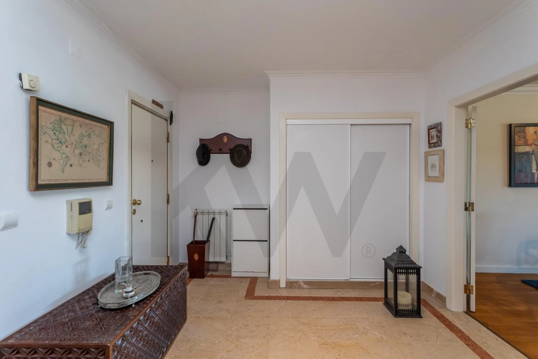 Apartamento T3 para Venda em Algés, Linda-A-Velha e Cruz Quebrada-Dafundo Foto 4