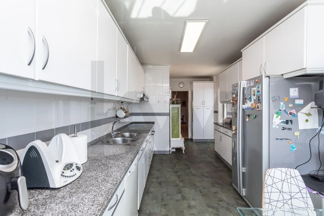Apartamento T3 para Venda em Algés, Linda-A-Velha e Cruz Quebrada-Dafundo Foto 11