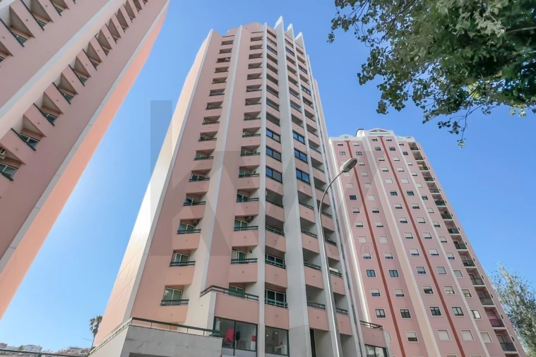 Apartamento T3 para Venda em Algés, Linda-A-Velha e Cruz Quebrada-Dafundo Foto 42