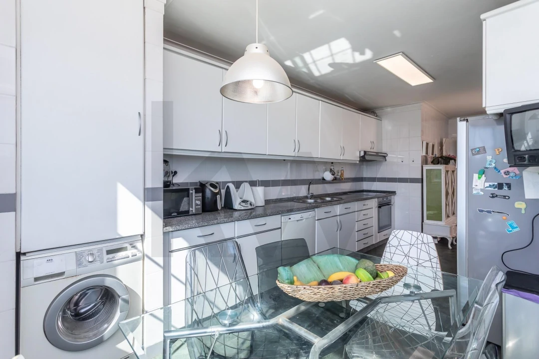 Apartamento T3 para Venda em Algés, Linda-A-Velha e Cruz Quebrada-Dafundo Foto 10