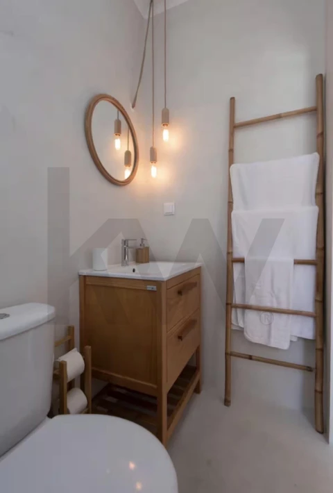 Moradia T8 para Venda em Carcavelos e Parede